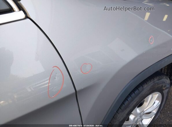 1C4PJMCB0KD412589 2019 JEEP CHEROKEE Серебряный Вид спереди