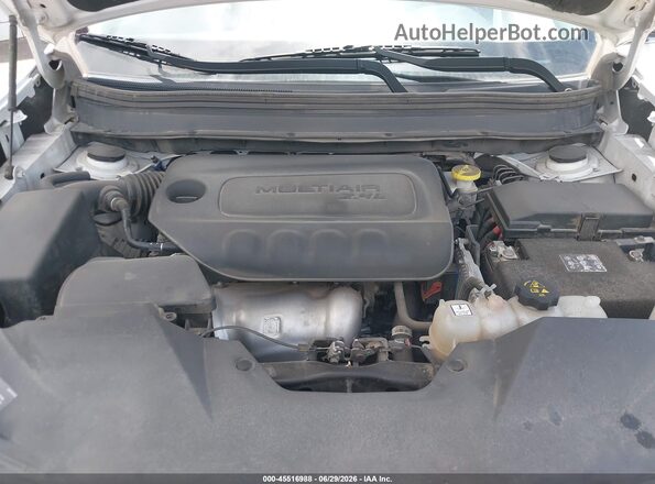 1C4PJMCB0KD423866 2019 JEEP CHEROKEE White უკანა ხედი