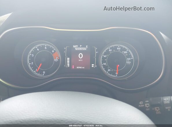 1C4PJMCB0KD440389 2019 JEEP CHEROKEE Silver Widok tylnych siedzeń