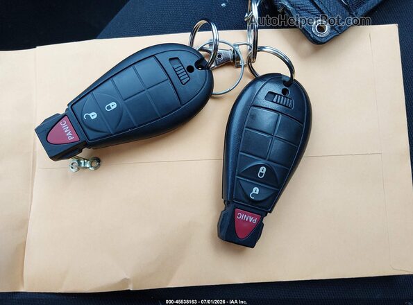 1C4PJMCB0KD450937 2019 JEEP CHEROKEE Silver Widok deski rozdzielczej