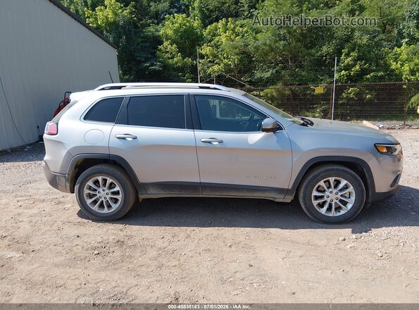 1C4PJMCB0KD450937 2019 JEEP CHEROKEE Silver Widok wnętrza z tyłu