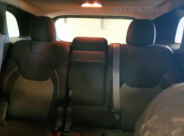 1C4PJMCB1GW305207 2016 JEEP CHEROKEE Green Rear seats view