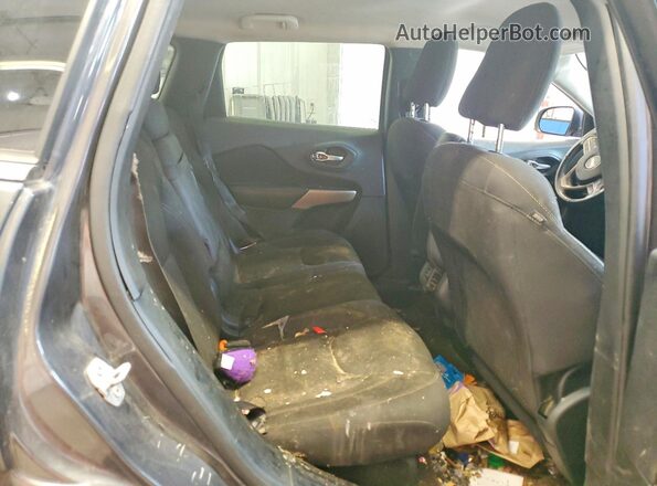 1C4PJMCB1HW609025 2017 JEEP CHEROKEE Gray Rear interior view