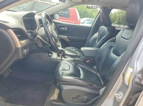 1C4PJMCB2HW632314 2017 JEEP CHEROKEE Gray Widok wnętrza z przodu