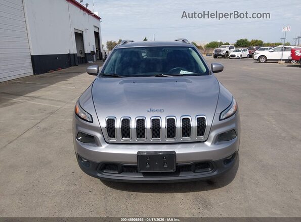 1C4PJMCB2JD528455 2018 JEEP CHEROKEE Silver Вид спереду