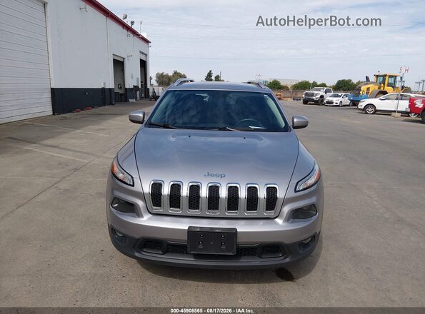 1C4PJMCB2JD528455 2018 JEEP CHEROKEE Silver Вид щитка приладів