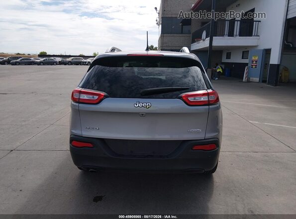 1C4PJMCB2JD528455 2018 JEEP CHEROKEE Silver 