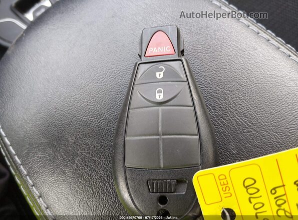 1C4PJMCB2KD449420 2019 JEEP CHEROKEE Maroon Dashboard view
