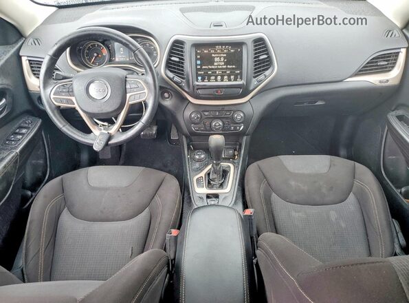 1C4PJMCB3HW564735 2017 JEEP CHEROKEE Gray Widok deski rozdzielczej