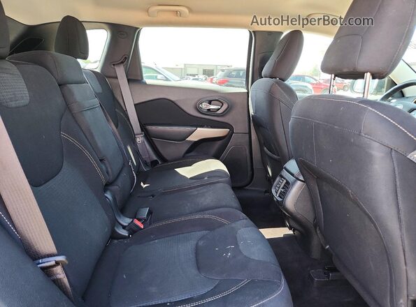 1C4PJMCB3HW582278 2017 JEEP CHEROKEE Black Vista interior trasera