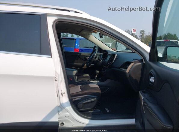 1C4PJMCB3JD528657 2018 JEEP CHEROKEE Белый Вид салона спереди