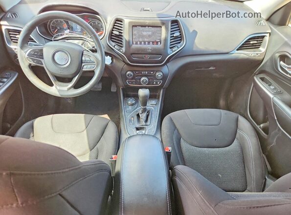 1C4PJMCB3KD168680 2019 JEEP CHEROKEE Бордовый Вид панели приборов