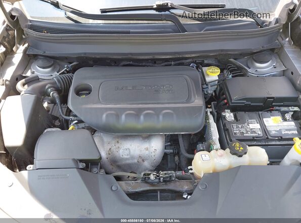 1C4PJMCB3KD250411 2019 JEEP CHEROKEE Silver Vista trasera