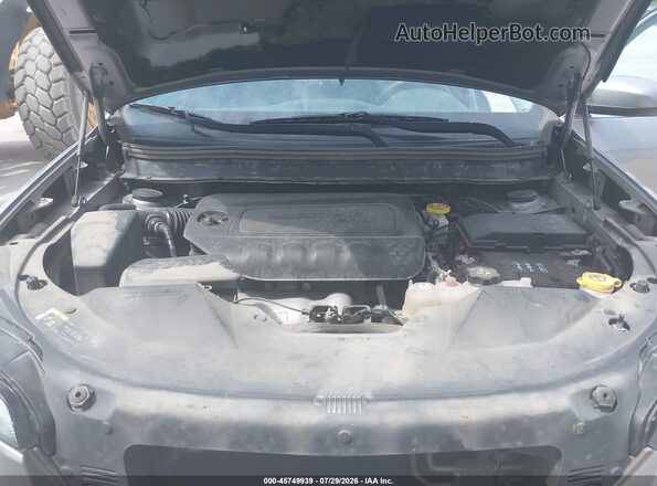 1C4PJMCB3KD341176 2019 JEEP CHEROKEE Silver უკანა ხედი