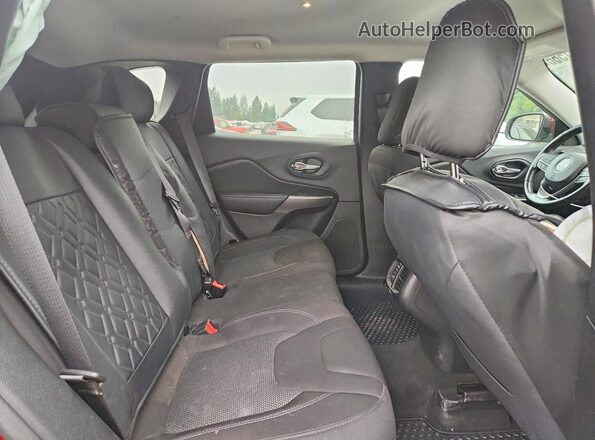 1C4PJMCB3KD487173 2019 JEEP CHEROKEE Maroon უკანა სალონის ხედი