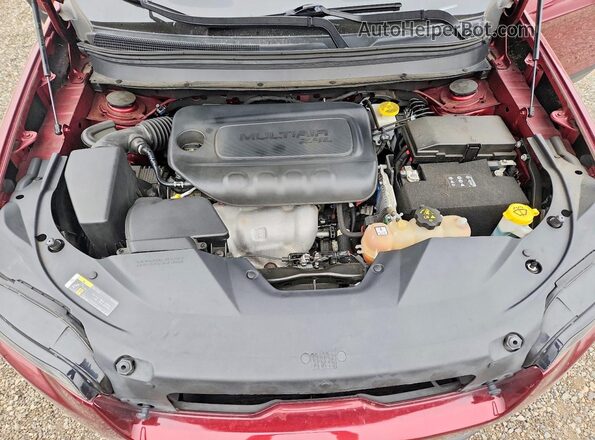 1C4PJMCB3KD487173 2019 JEEP CHEROKEE Maroon ძრავის განყოფილების ხედი