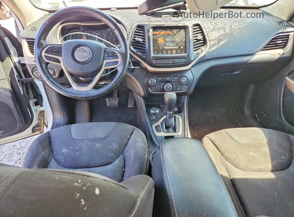 1C4PJMCB4HW657599 2017 JEEP CHEROKEE White Widok deski rozdzielczej