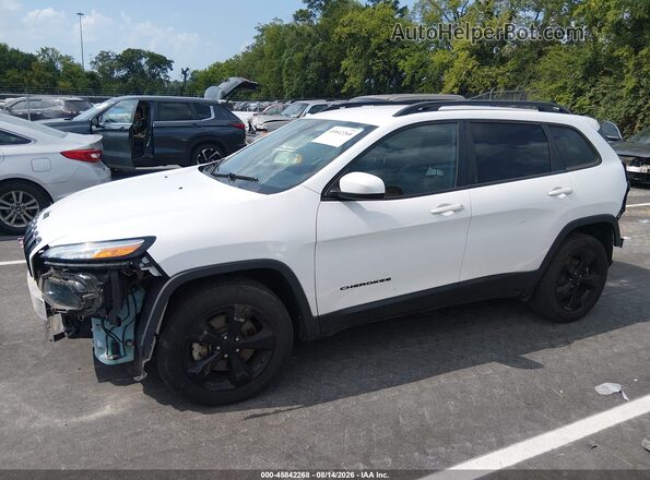 1C4PJMCB4JD592657 2018 JEEP CHEROKEE White 
