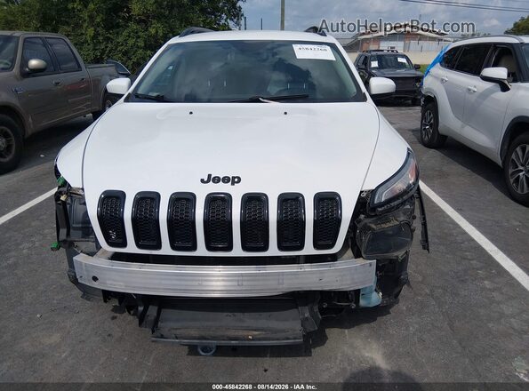 1C4PJMCB4JD592657 2018 JEEP CHEROKEE White უკანა სალონის ხედი