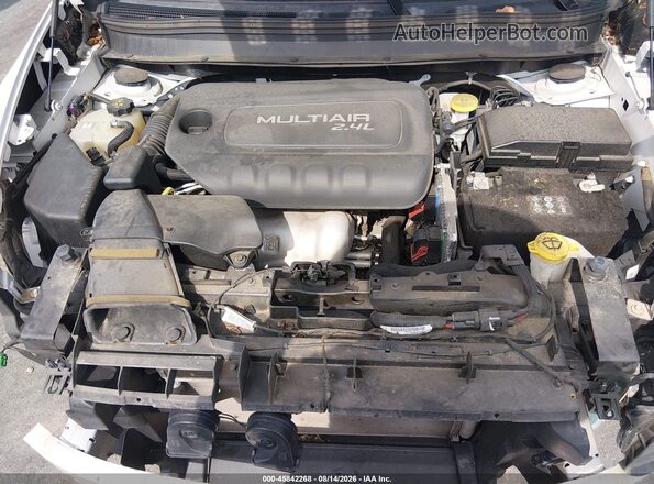 1C4PJMCB4JD592657 2018 JEEP CHEROKEE White უკანა ხედი