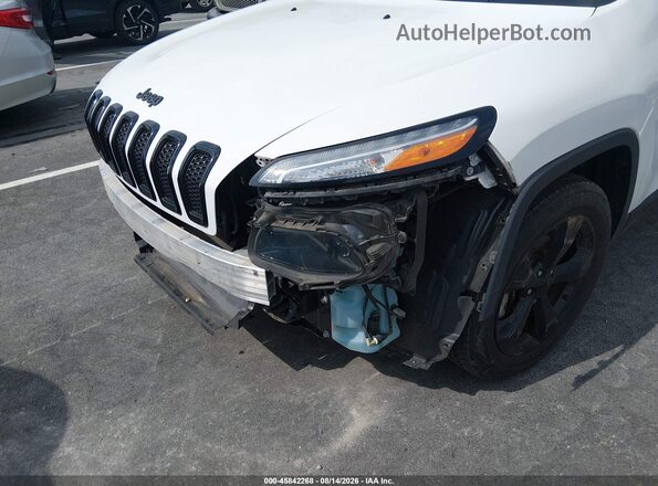 1C4PJMCB4JD592657 2018 JEEP CHEROKEE White 