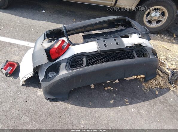 1C4PJMCB4JD592657 2018 JEEP CHEROKEE White ხელსაწყოთა პანელის ხედი