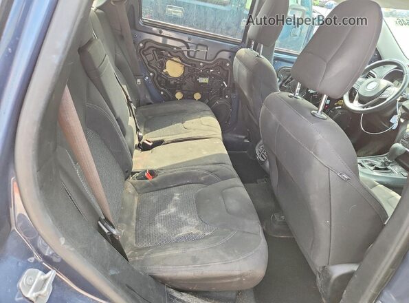 1C4PJMCB4KD379094 2019 JEEP CHEROKEE Blue Вид задніх сидінь