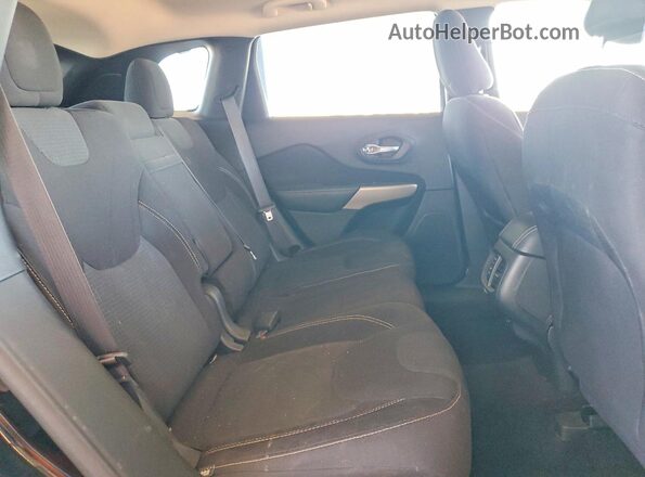 1C4PJMCB5HD218357 2017 JEEP CHEROKEE Black უკანა სალონის ხედი