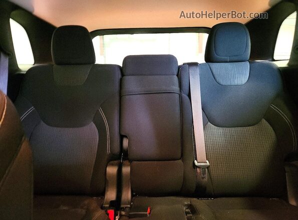 1C4PJMCB6HW665171 2017 JEEP CHEROKEE Red Вид задніх сидінь
