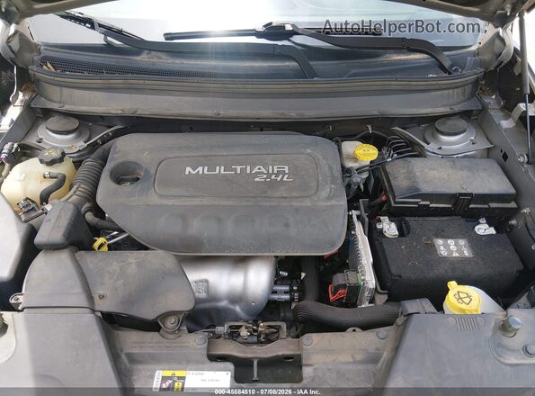 1C4PJMCB6JD528555 2018 JEEP CHEROKEE Серебряный Вид сзади