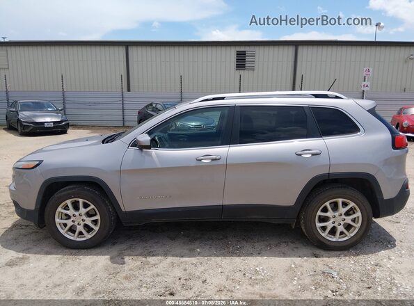 1C4PJMCB6JD528555 2018 JEEP CHEROKEE Серебряный 