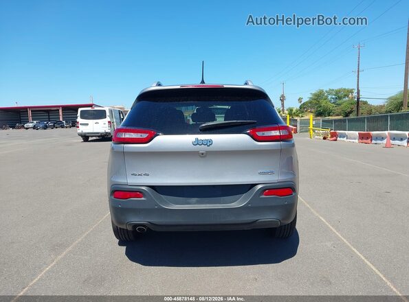 1C4PJMCB6JD528619 2018 JEEP CHEROKEE Silver 