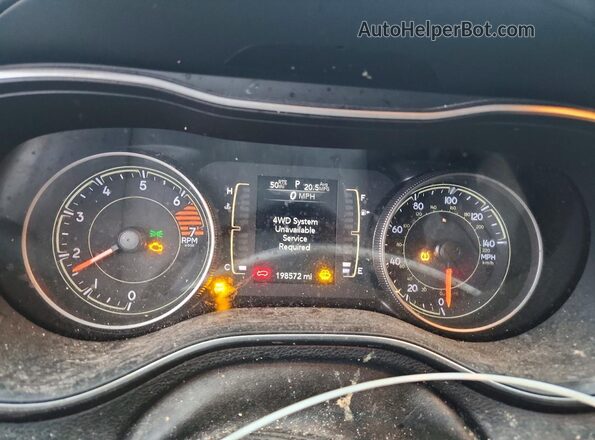 1C4PJMCB6KD157723 2019 JEEP CHEROKEE White Սարքավորումների վահանակի տեսք