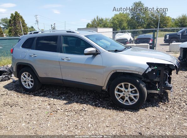 1C4PJMCB7GW145995 2016 JEEP CHEROKEE Silver 360 interior view