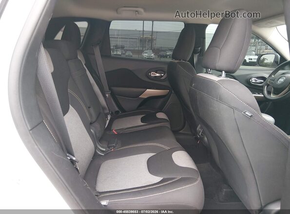 1C4PJMCB7JD528466 2018 JEEP CHEROKEE White VIN կոդի պիտակի տեսք