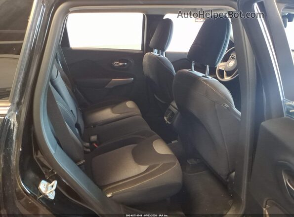 1C4PJMCB7JD528628 2018 JEEP CHEROKEE Black Вид наклейки з VIN-кодом