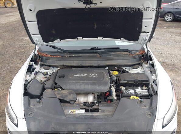 1C4PJMCB7JD528659 2018 JEEP CHEROKEE White უკანა ხედი