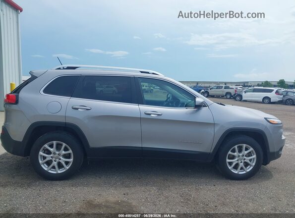1C4PJMCB7JD580972 2018 JEEP CHEROKEE Silver Սալոնի հետևի տեսք
