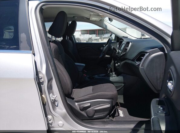 1C4PJMCB7KD341181 2019 JEEP CHEROKEE Silver Սալոնի դիմացի տեսք