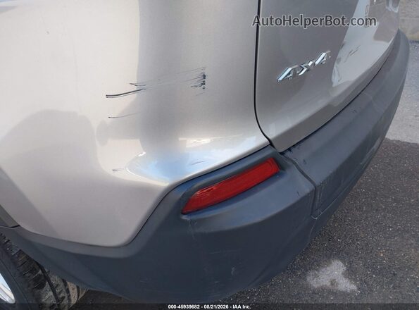 1C4PJMCB7KD412587 2019 JEEP CHEROKEE Серебряный Вид спереди
