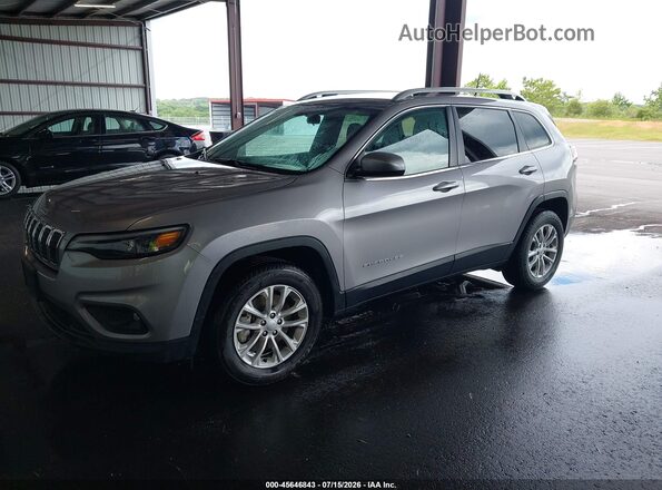 1C4PJMCB7KD459960 2019 JEEP CHEROKEE Silver Vista tres cuartos delantera izquierda