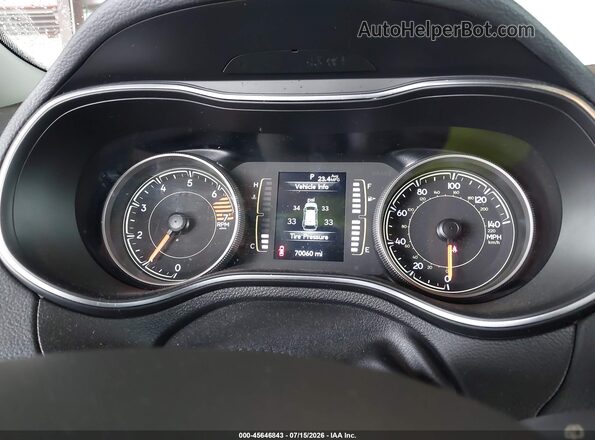 1C4PJMCB7KD459960 2019 JEEP CHEROKEE Silver Vista de los asientos traseros