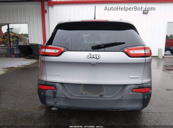 1C4PJMCB8JD528489 2018 JEEP CHEROKEE Silver 