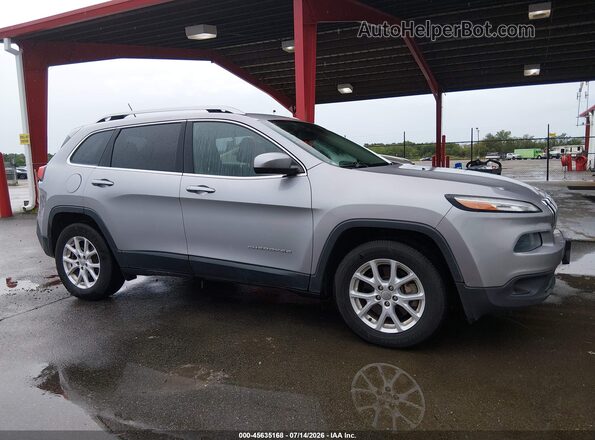 1C4PJMCB8JD528489 2018 JEEP CHEROKEE Silver უკანა სალონის ხედი