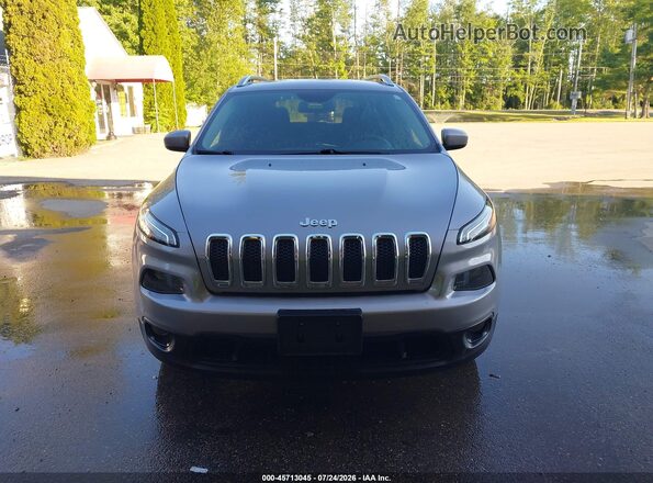 1C4PJMCB8JD540870 2018 JEEP CHEROKEE Серебряный Вид щитка приборов