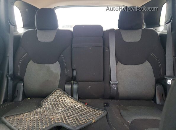 1C4PJMCB8JD603403 2018 JEEP CHEROKEE Charcoal Rear seats view