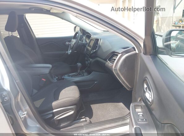 1C4PJMCB8KD343618 2019 JEEP CHEROKEE Silver Vista interior delantera