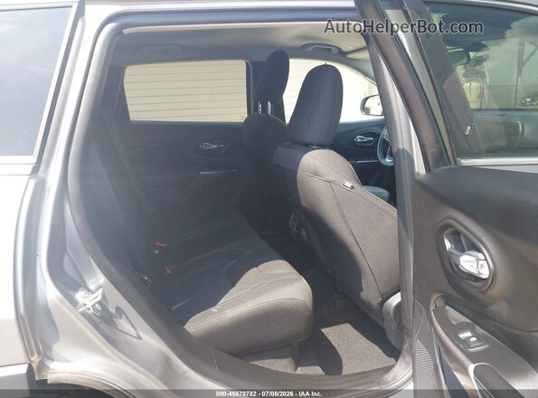 1C4PJMCB8KD343618 2019 JEEP CHEROKEE Silver Vista de la etiqueta del VIN