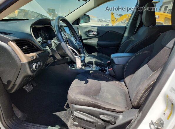 1C4PJMCB9GW117406 2016 JEEP CHEROKEE White Widok wnętrza z przodu