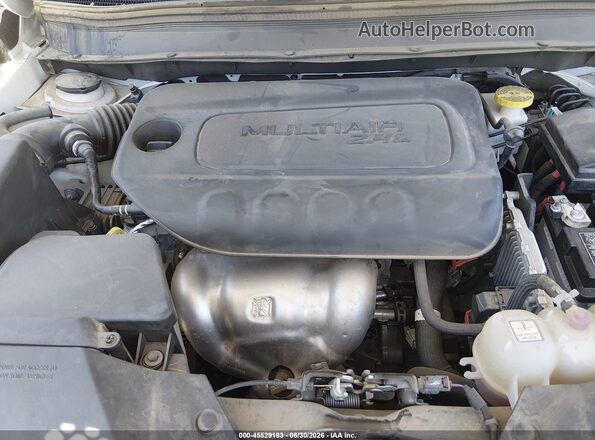 1C4PJMCB9KD440407 2019 JEEP CHEROKEE White Вид ззаду